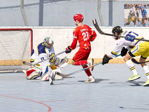 Lukáš Černý na hokejbalovém utkání