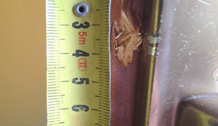 Královédvorští policisté zadrželi recidivistu. Za krádeže a vloupání