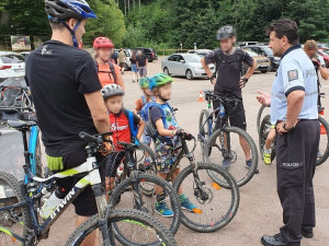 Cyklisté mají do Prachovských skal zákaz vjezdu