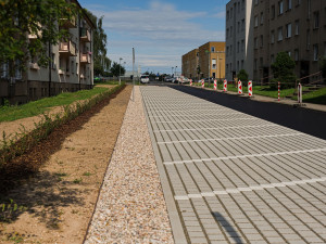 Zborovská ulice v Hořicích má nový povrch i parkovací místa