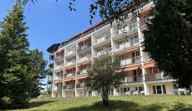 Projekt na opravu jedné z budov Domova U Biřičky vyjde hradecký kraj na 9,5 milionu