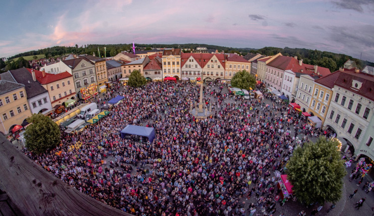 Porcinkule v Opočně i Hostinném, divadelní festival nebo svátek vinařů. Kam během víkendu vyrazit?