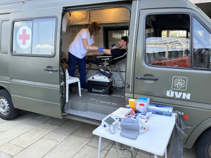 Česká republika potřebuje dárce krve a kostní dřeně, chybí jich tisíce. Chodí raději prodávat plazmu