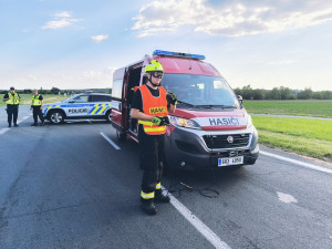 Srážku dvou aut s kamionem u Chlumce nad Cidlinou nepřežil senior