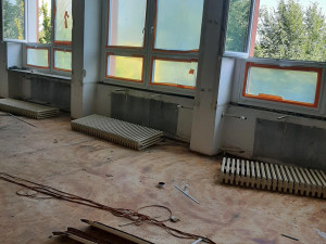 Radnice v Jičíně získala dotaci na rekonstrukci ZŠ Železnická. Pomůže to městskému rozpočtu