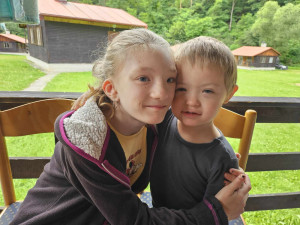 Rodina se stará o dvě handicapované děti. Do péče chce přijmout další, potřebuje ale pomoct