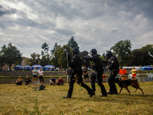 Do Hradce Králové se vrací akce Bezpečné nábřeží, přehlídka práce IZS