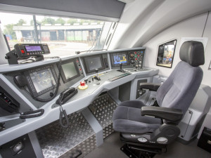 FOTO: Modernizace na kolejích. Královéhradecký kraj zavádí nové motorové vlaky RegioFox