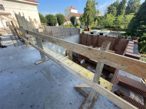 I přes komplikace je rekonstrukce jičínské knihovny Václava Čtvrtka v polovině