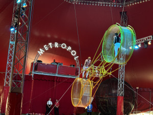 Ve Hradci Králové se objevil cirkus se třísetletou tradicí. Poprvé v historii