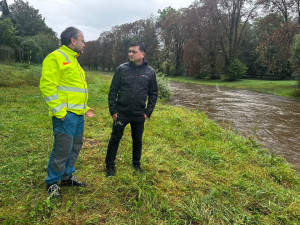 Hradecký kraj má kulminaci řek za sebou, tvrdí hejtman Červíček. Žádná zranění nejsou hlášená