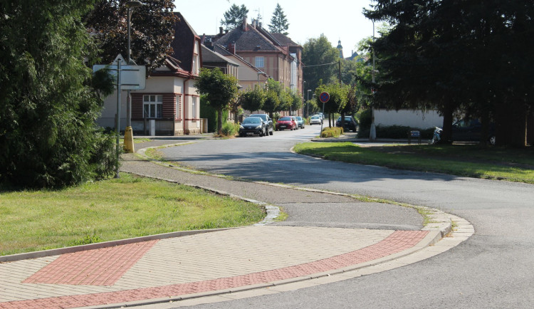 Plány na obchvaty u Dvora Králové: Nové silnice mají zlepšit dopravu a odlehčit centru