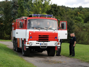 Královédvorským hasičům nová technika. Starší vozidlo posílí jednotku v Mladějově