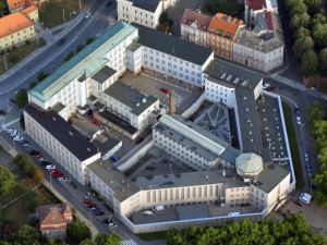 Soud rehabilitoval za nezákonné zatčení a stíhání faráře Toufara umučeného