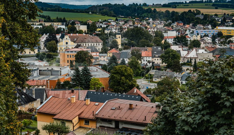 Dohledový úřad zahájil s městem Police nad Metují řízení pro přestupek