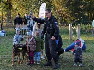 Dvůr Králové nad Labem otevřelo nové psí hřiště