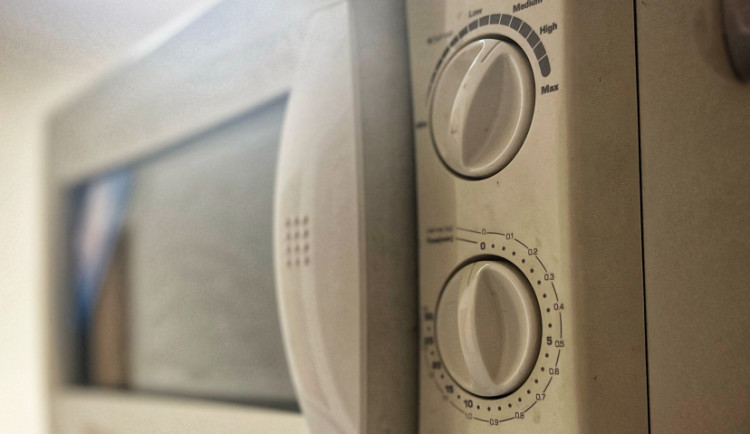 Druhý re-use bazar se v Hradci zaměřuje na elektro a nábytek, otevírá ve středu