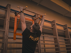 Mám rád výzvy a stát se policistou je jednou z nich, říká youtuber Ondřej Havlíček