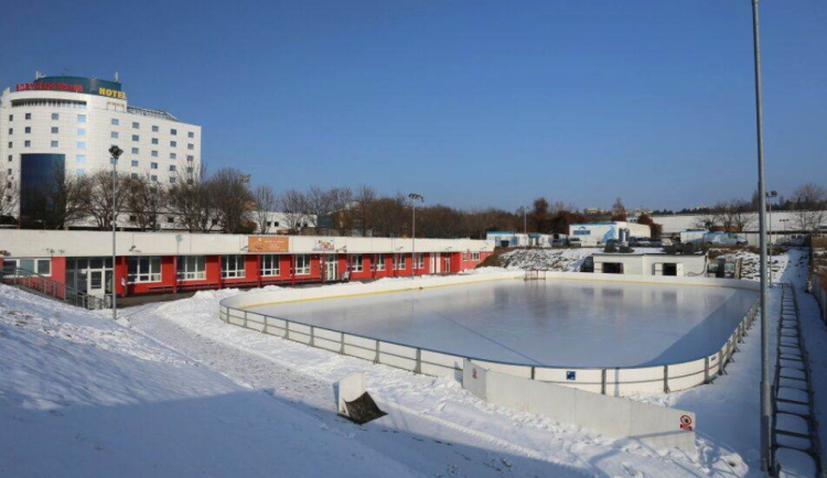Bruslařská sezona je za dveřmi. Podívejte se, která brněnská kluziště můžete letos navštívit