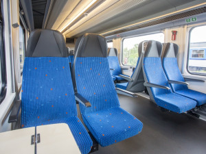 Nové lišky slibují na železnici v Královéhradeckém kraji první třídu i ve druhé