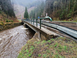 Mosty u Špindlerova Mlýna se vrátí do plného provozu nejpozději koncem listopadu