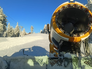 Anděl je pod metrem sněhu, na lyžích a prknech ho můžou zájemci zkusit už zítra