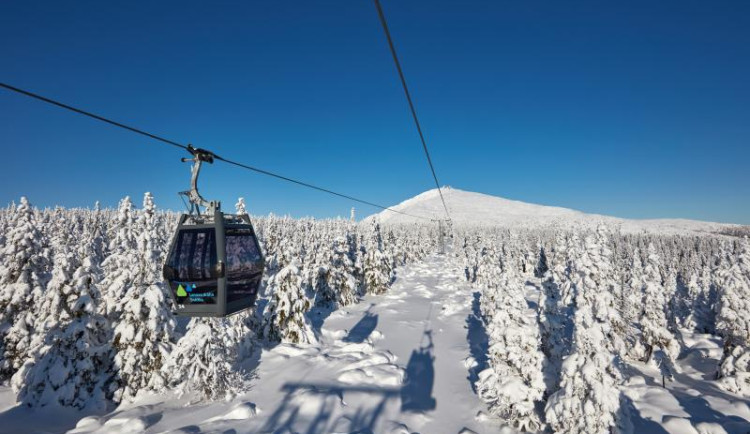 Lanovka bude ode dneška opět vozit turisty na Sněžku