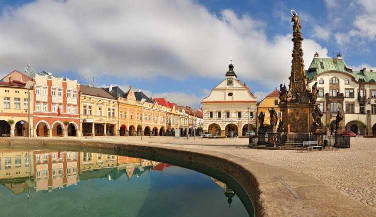 Ve Dvoře Králové by mohlo vzniknout centrum potápění a bazén