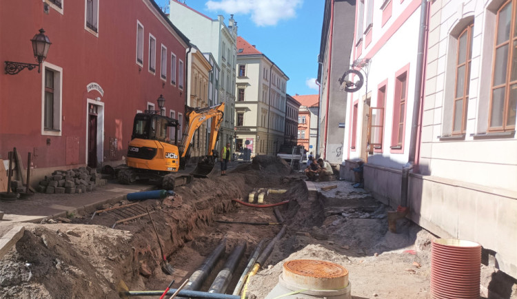 Hradec Králové dokončil druhou etapu stavby sítí dálkového tepla v centru města