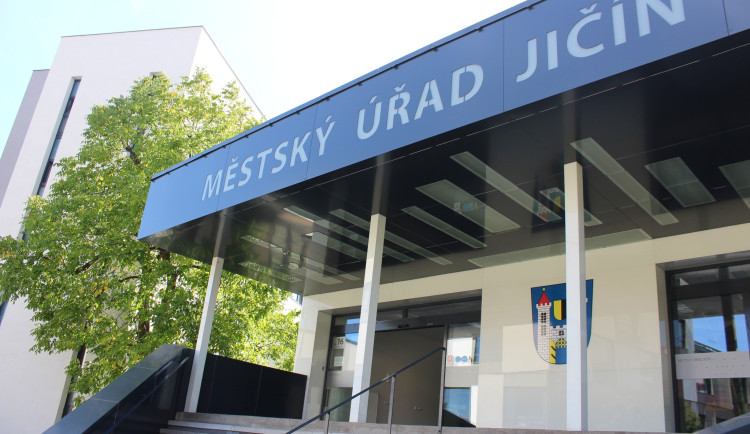 Jičín zavádí "Virtuální lístek" pro efektivnější objednávání na úřadě
