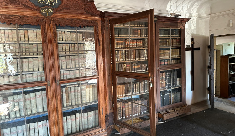 Liberecká knihovna poskytne na dva roky zázemí vzácné Kopschově knihovně, do svého trezoru přestěhovala na 1800 svazků