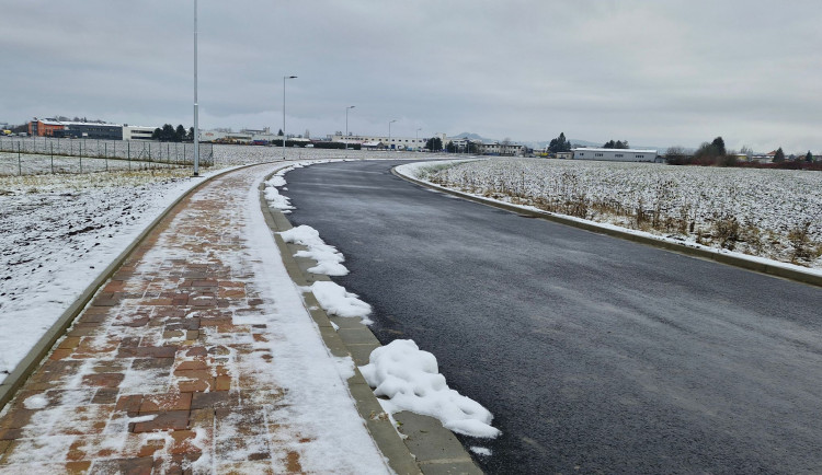 Otevření nové silniční propojky zlepší dopravu ve východní části Jičína