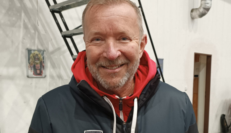 Jsem tady na tom zimním stadionu celý život, říká hradecký trenér mládeže Martin Stehno