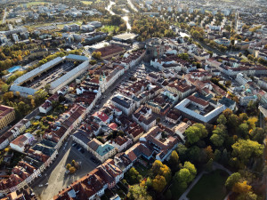 Investoři ve městě se musí podílet na rozvoji infrastruktury, tvrdí radnice v Hradci Králové