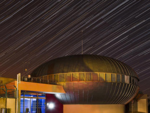 Hradecká astronomie láká ročně desetitisíce lidí. Většina míří do planetária