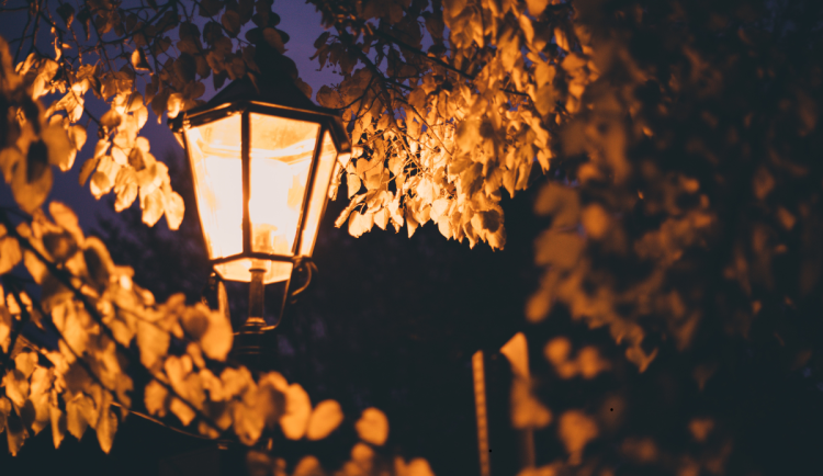 Modernizace veřejného osvětlení v Novém Bydžově přináší úspory a ekologické výhody