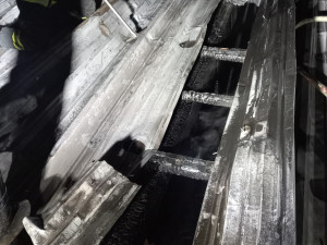 V Čibuzi na Hradecku hořela hala se stavebním materiálem. Škoda je 1,5 milionu