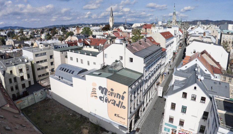 Naivní divadlo představí k výročí nedožitých 80 let své dvorní autorky nové nastudování pohádky Tři zlaté vlasy děda Vševěda