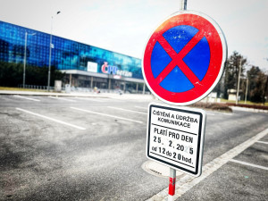 V Hradci Králové v březnu začne čištění ulic, odtah auta může vyjít na tisíce korun