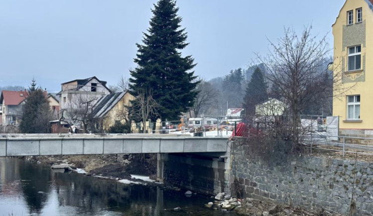 Vrchlabí pokračuje v rekonstrukci mostu u Kartonky. Hotovo by mělo být na jaře