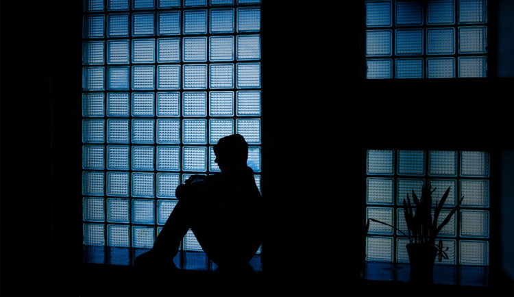 Když léčba bolí víc než nemoc. Jak daleko mohou zajít metody psychiatrických zařízení?