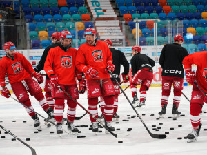 Hokejovým fanouškům v Hradci stoupá tep, pár hodin zbývá do prvního semifinále extraligy