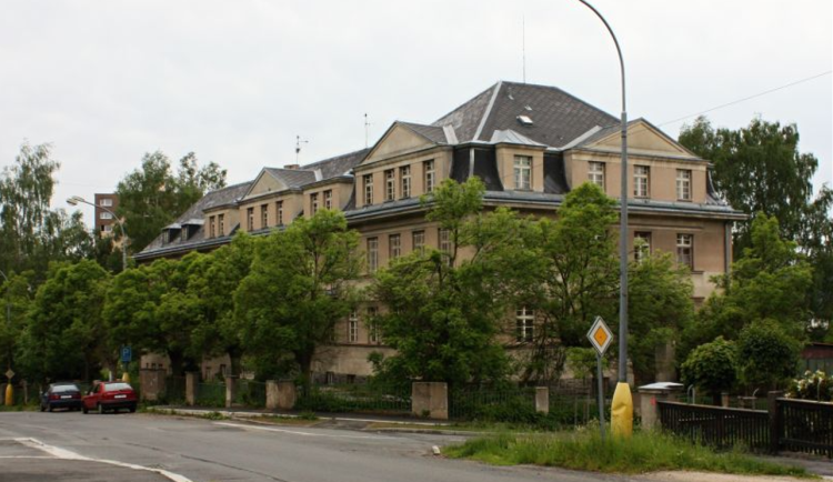 Z bývalé dětské nemocnice v Jablonci bude bytový dům. V areálu má vyrůst i další, zbrusu nový