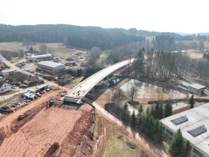Začíná napojování obchvatu Nové Paky, klíčová stavba pro Novopacké jde podle plánu