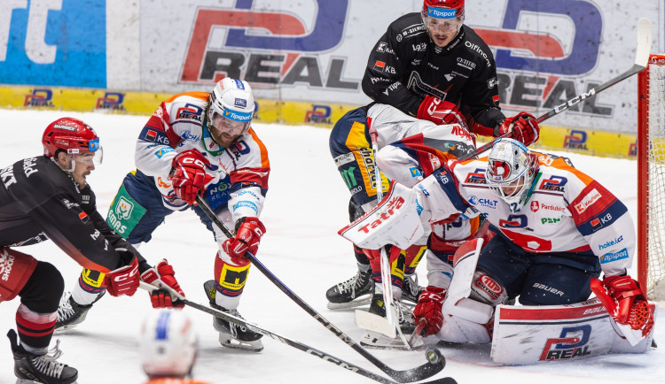 Jediná cesta do finále vede přes Romana Willa, hradečtí mu nesmí dovolit další čisté konto