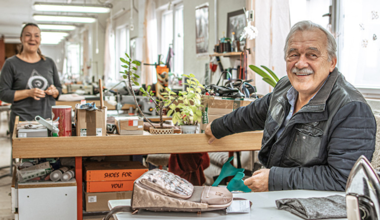 Podnikatel Zdeněk Rinth a Natland prodávají kožešnickou Karu Trutnov