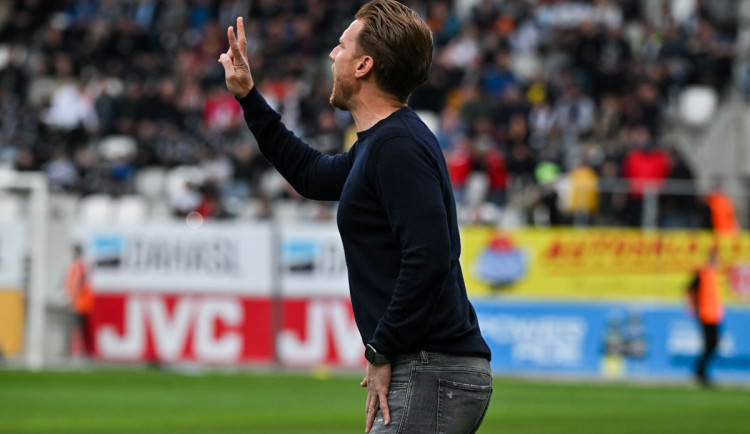 Věřím, že jsme na správné cestě, řekl po výhře v Hradci trenér Slovanu Kováč