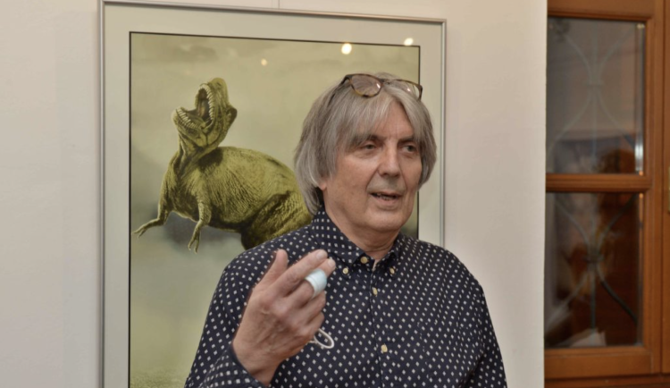 Zemřel Jan Sovák, světově uznávaný ilustrátor Jurského parku a rodák z Tábora