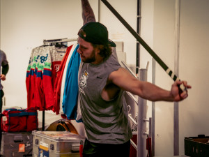 Příběh českého hokejového zlata na filmovém plátně. Snímek měl premiéru v Ostravě