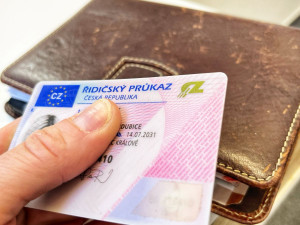 Přes třicet tisíc motoristů v kraji letos čeká výměna řidičáku, jde to bez nervů